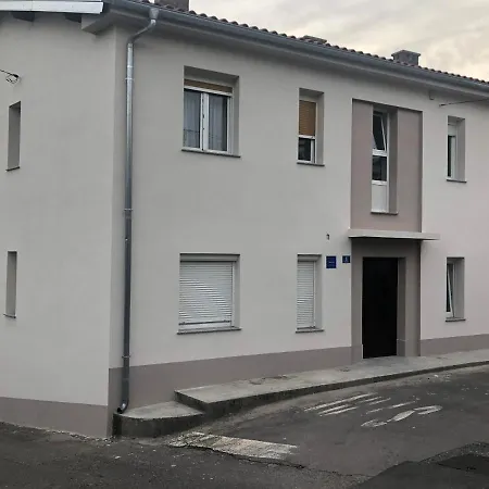 La Madre Apartment *